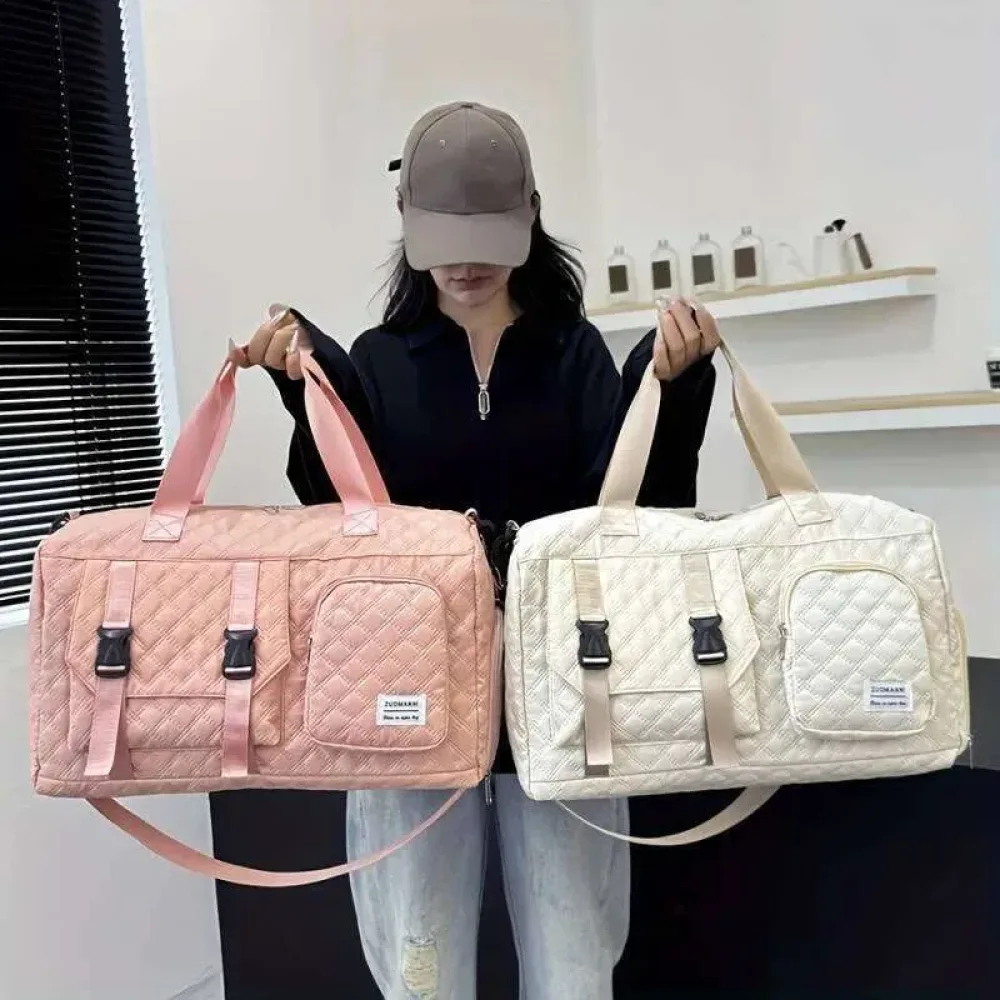 LARGE CAPACITY TRAVEL BAG
